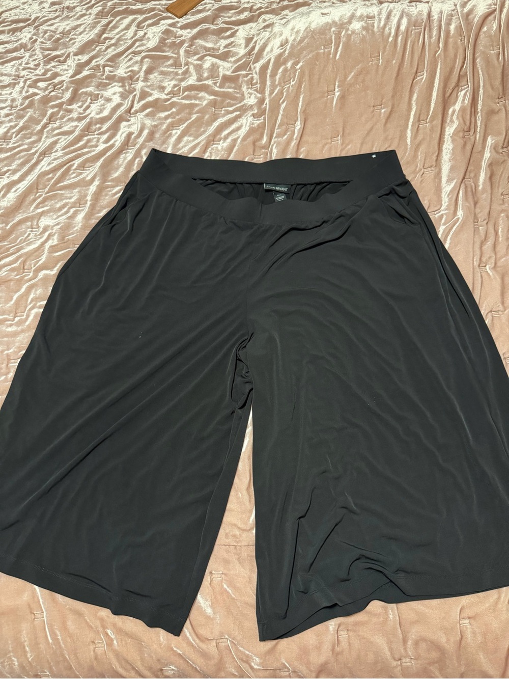 Lane Bryant Black Pull-On Kulot  Pants